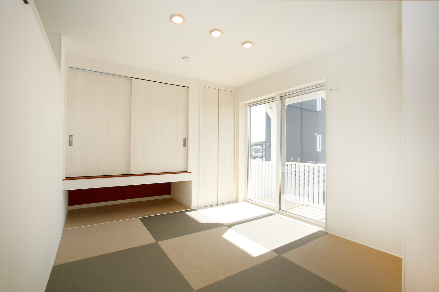 【小上がり】2色の琉球畳を使った小上がりの畳部屋。